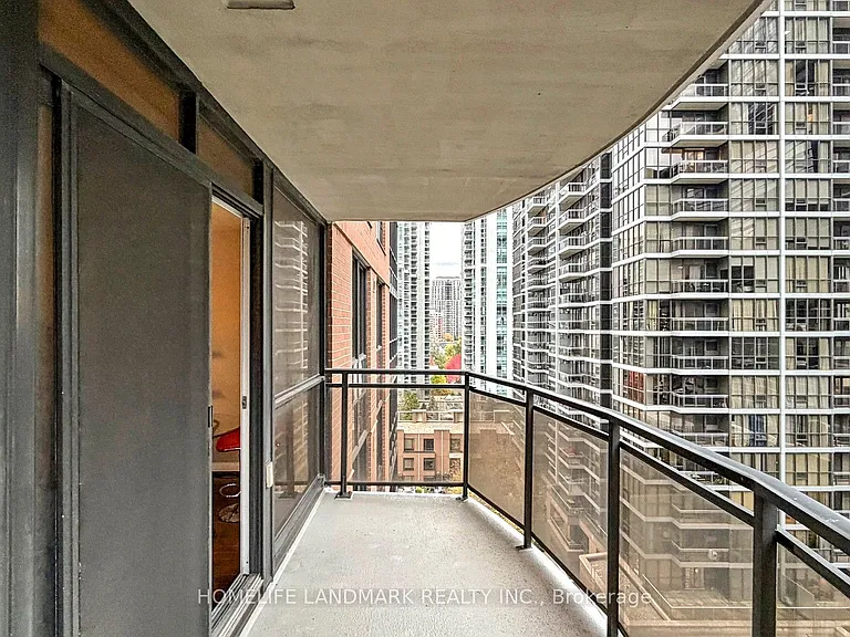 33 Sheppard Ave E #1105 — Photo 23