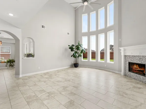 32019 Casa Linda Dr, Hockley, TX 77447