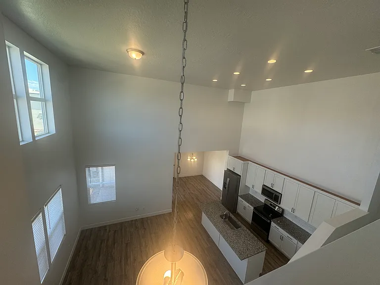 662 W Rosa Ln — Photo 5
