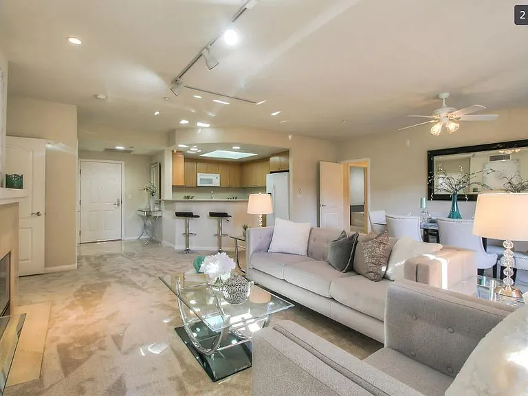 130 E San Fernando St #417 — Photo 2