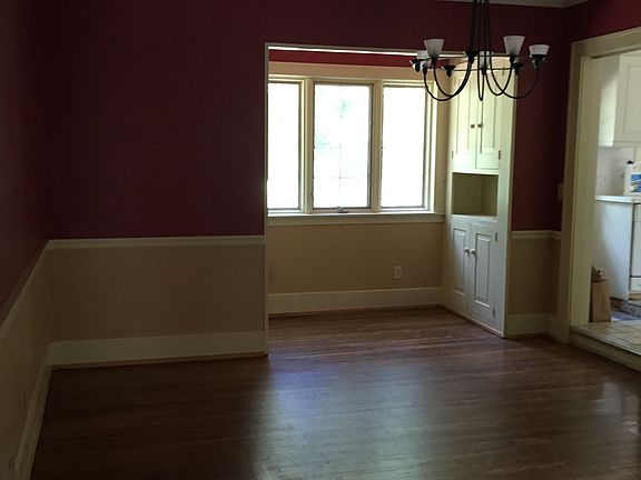 2nd image of 230 El Centro Blvd SE