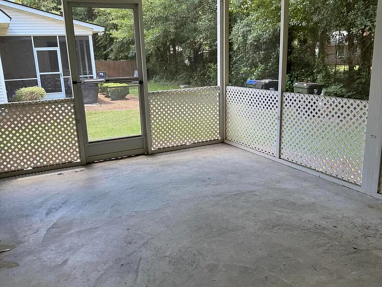 116 Venezia Ct — Photo 12
