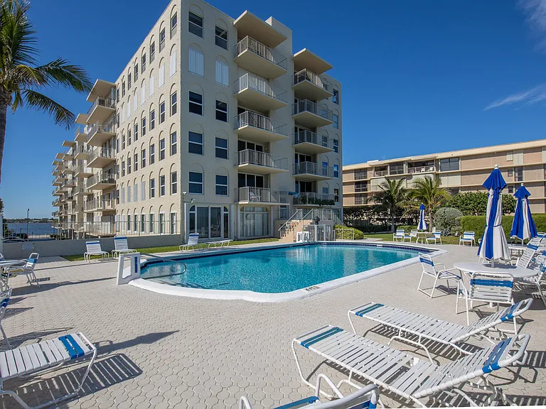 3230 S Ocean Blvd #E-609 — Photo 48