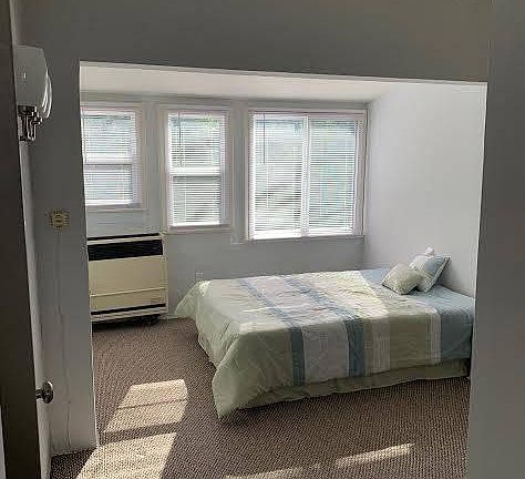 4th image of 625 N Orange Dr APT 4