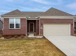 4040 Ashdale Way, Clarkston, MI 48348