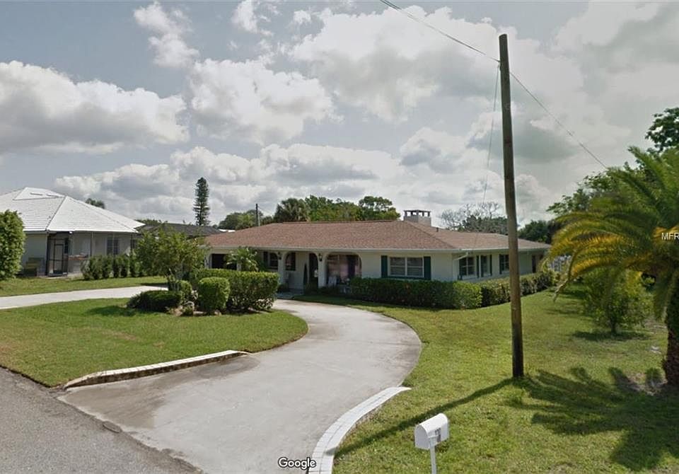 1st image of 324 Park Lane Dr