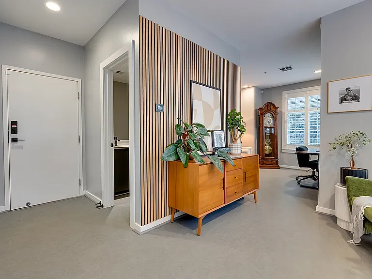 752 NW 12th Ave — Photo 5