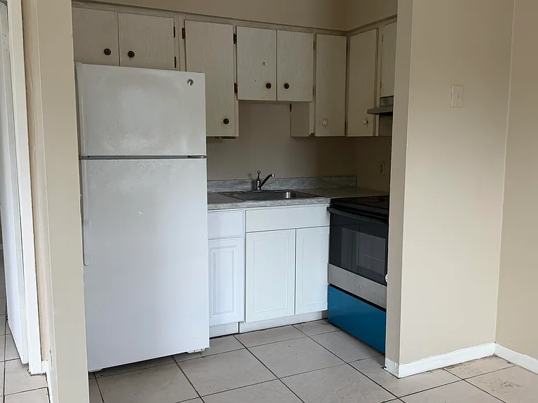 3654 Coconut Rd — Photo 4