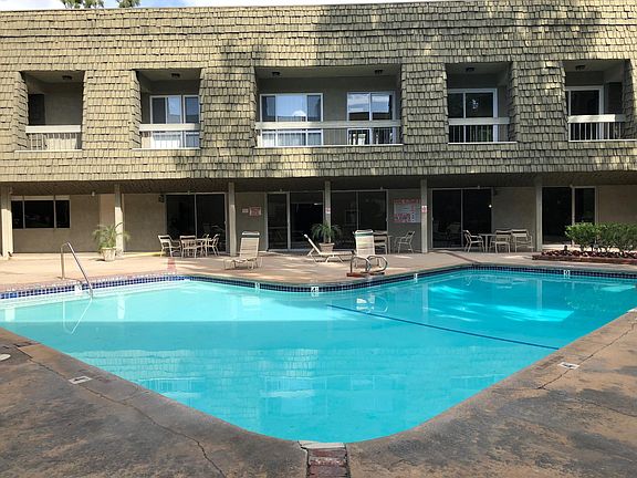 4th image of 10720 Lakewood Blvd #236
