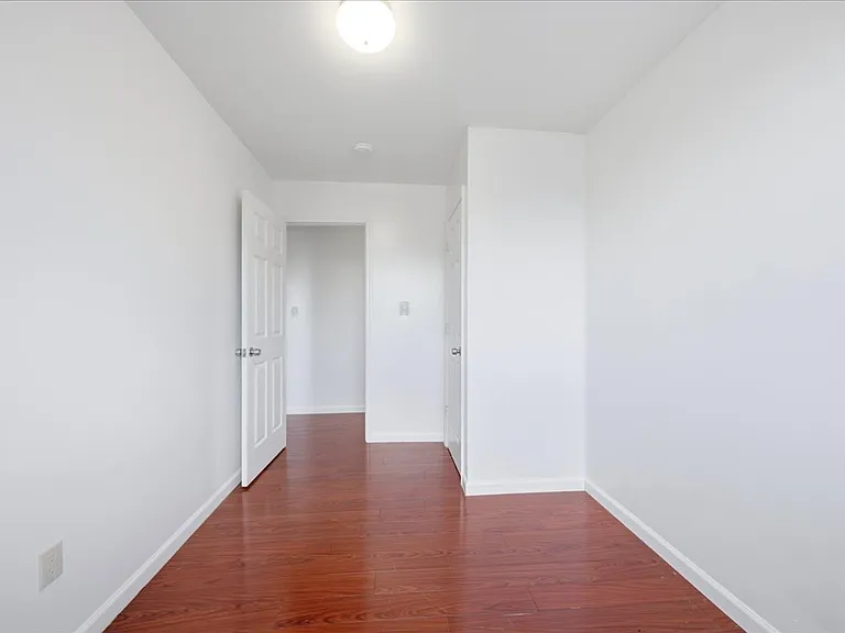 1114 E 211th St #2 — Photo 3
