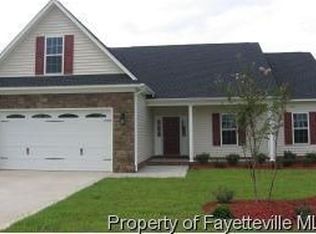 296 Oakridge Dr, Raeford, NC 28376