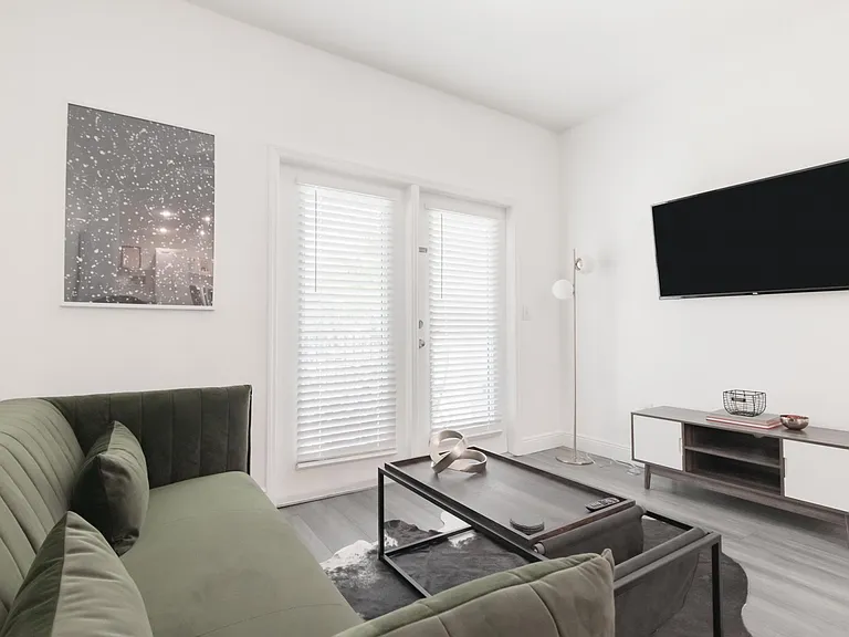 1810 E Palm Ave #1111 — Photo 2