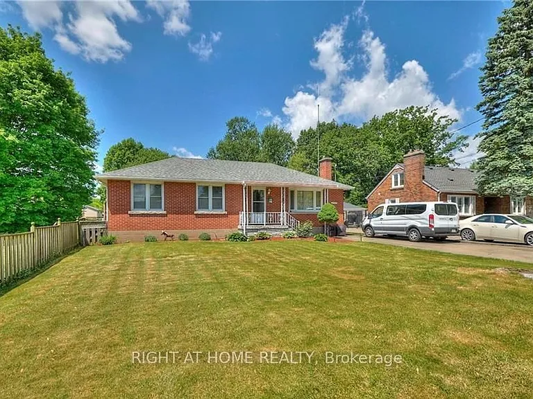 6357 Dorchester Rd — Photo 2