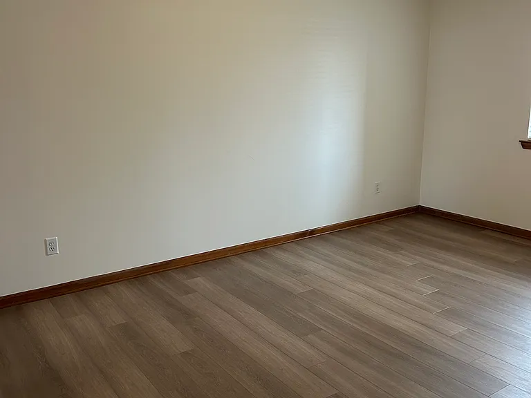 2504 Eagles Cir #4 — Photo 27