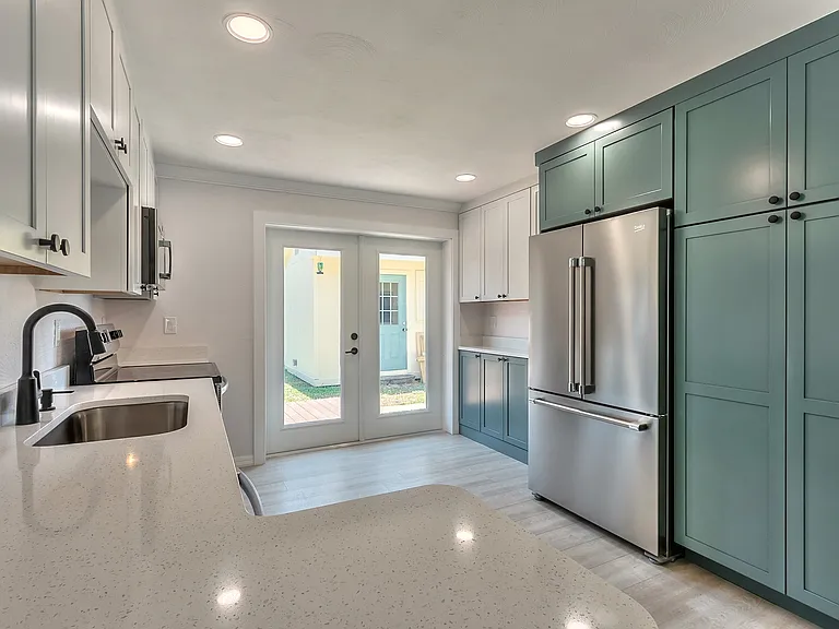 108 Magnolia Ave — Photo 6