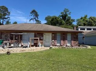 2000 Silver Oaks Dr, Orange, TX 77632