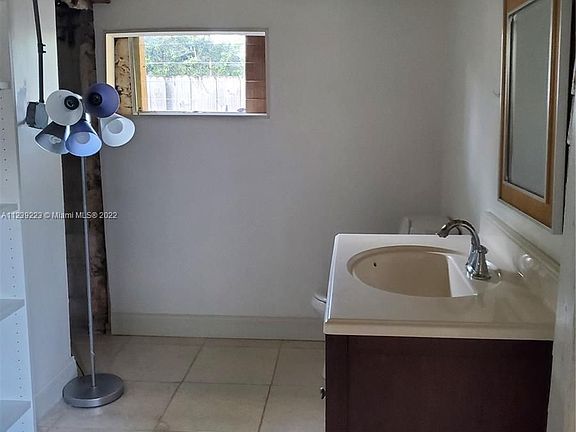 4th image of 15731 SW 79th Ave #0