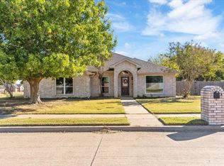 6410 Sun Crest Ct, Midlothian, TX 76065