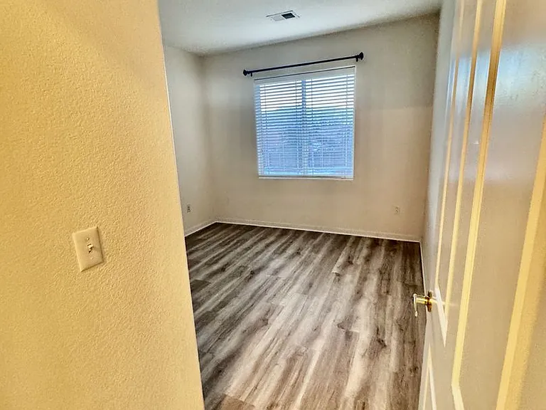8457 S Hoyt Way #303 — Photo 22
