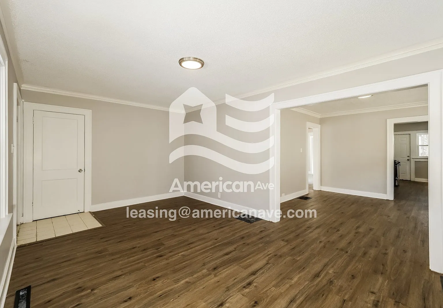 2 bed, 1.0 bath, 1067 sqft, $997 — Photo 3