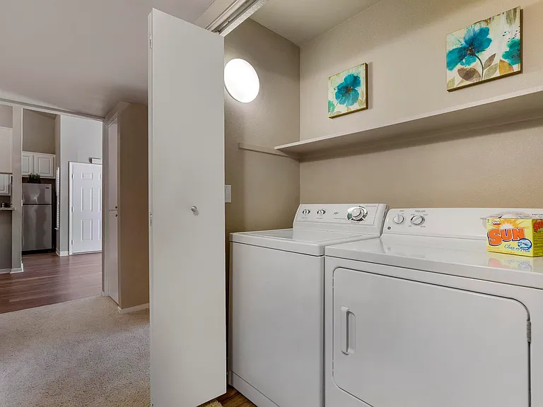Sonterra Apartments — Photo 9