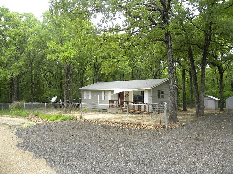 1st image of 104 Oak Haven Dr