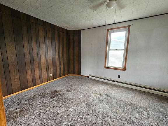 Additional Living Room