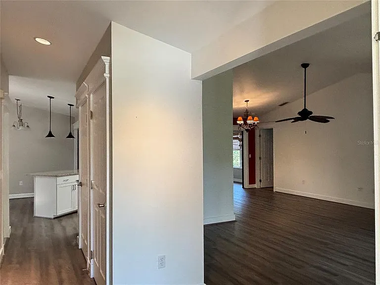 10123 Bay Ave — Photo 4