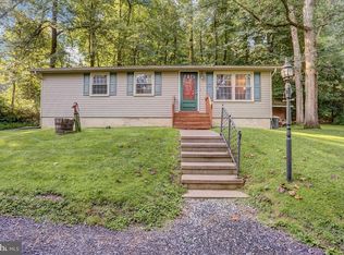 657 Lauschtown Rd, Denver, PA 17517