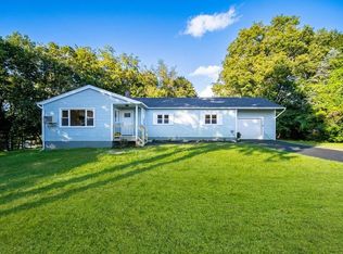 9 Hewlett Pl, Poughkeepsie, NY 12603