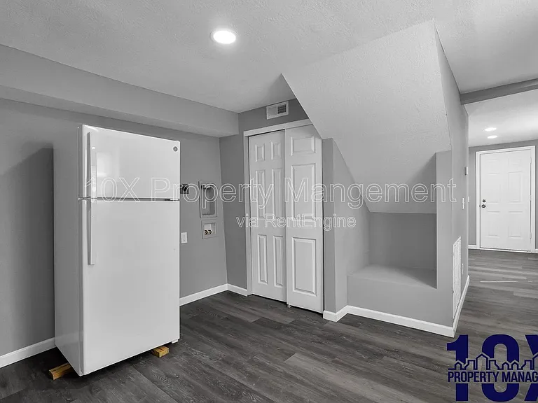 2767 Hiawatha St — Photo 11