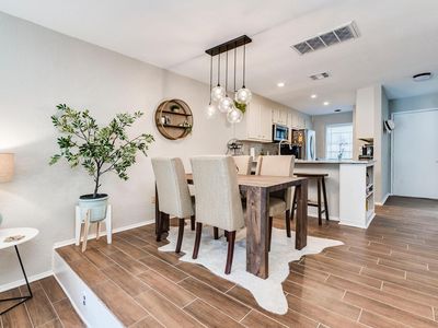 1938 Holly Hill Dr APT 9, Austin, TX, 78746