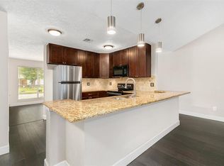 2426 Farriers Bend Dr, Friendswood, TX 77546