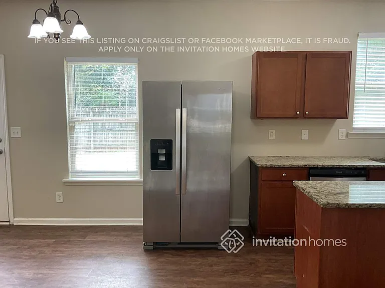 469 Village Broad St — Photo 3