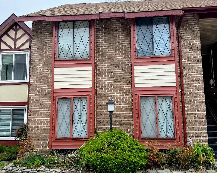 Chelsea Cir — Photo 1