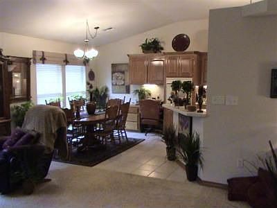 5th image of 31 NW Heatherstone Dr
