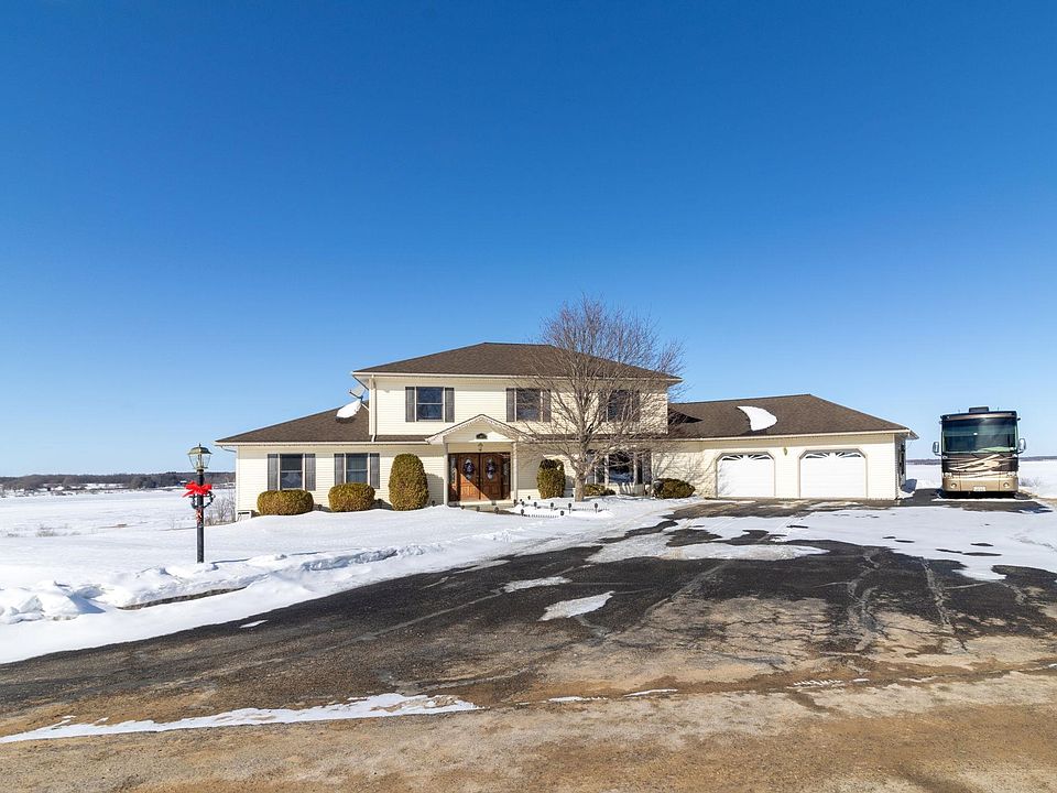 1st image of 65 Sparrowhawk Point Rd