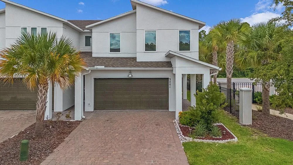 4 bed, 2.5 bath, 1931 sqft, $2,300 — Photo 1