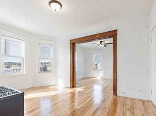 2 Bourne St #3, Worcester, MA 01606