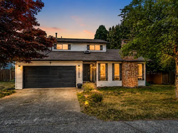 14956 20th Ave, Surrey, BC V4A 6T8
