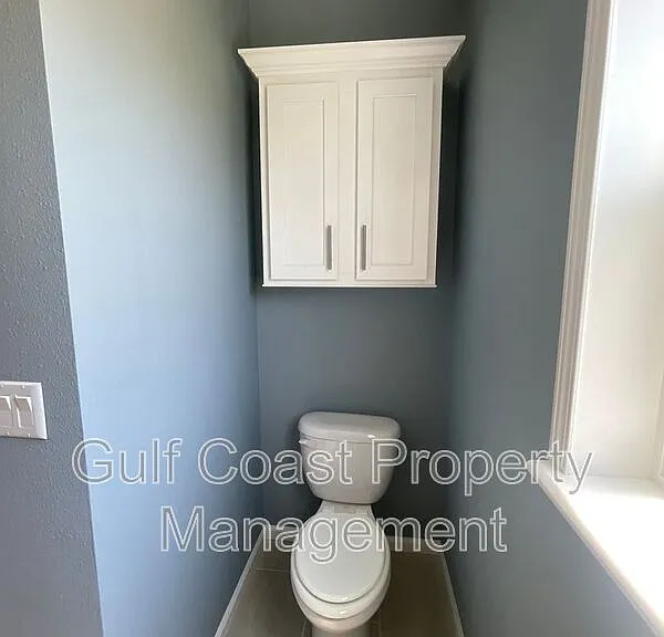 3200 Holly Ave — Photo 39
