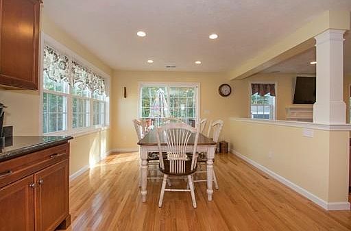 4th image of 46 Glenside Dr