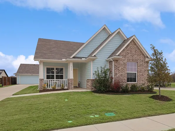 600 Adeline Dr, Burleson, TX 76028
