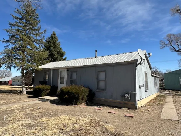 1203 S 10th St, Lamar, CO 81052