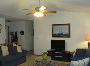 2010 12th St, Silvis, IL 61282