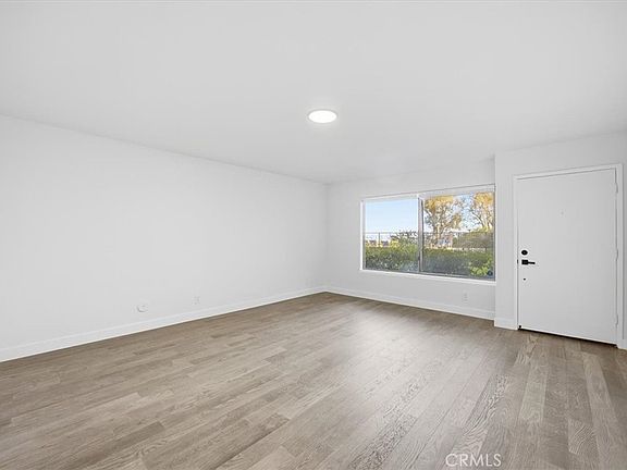 4th image of 28192 Ridgecove Ct S