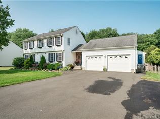 5 Douglas Dr, Cromwell, CT 06416