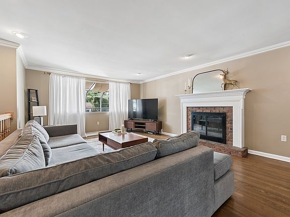 5th image of 5044 Sequoia Ct