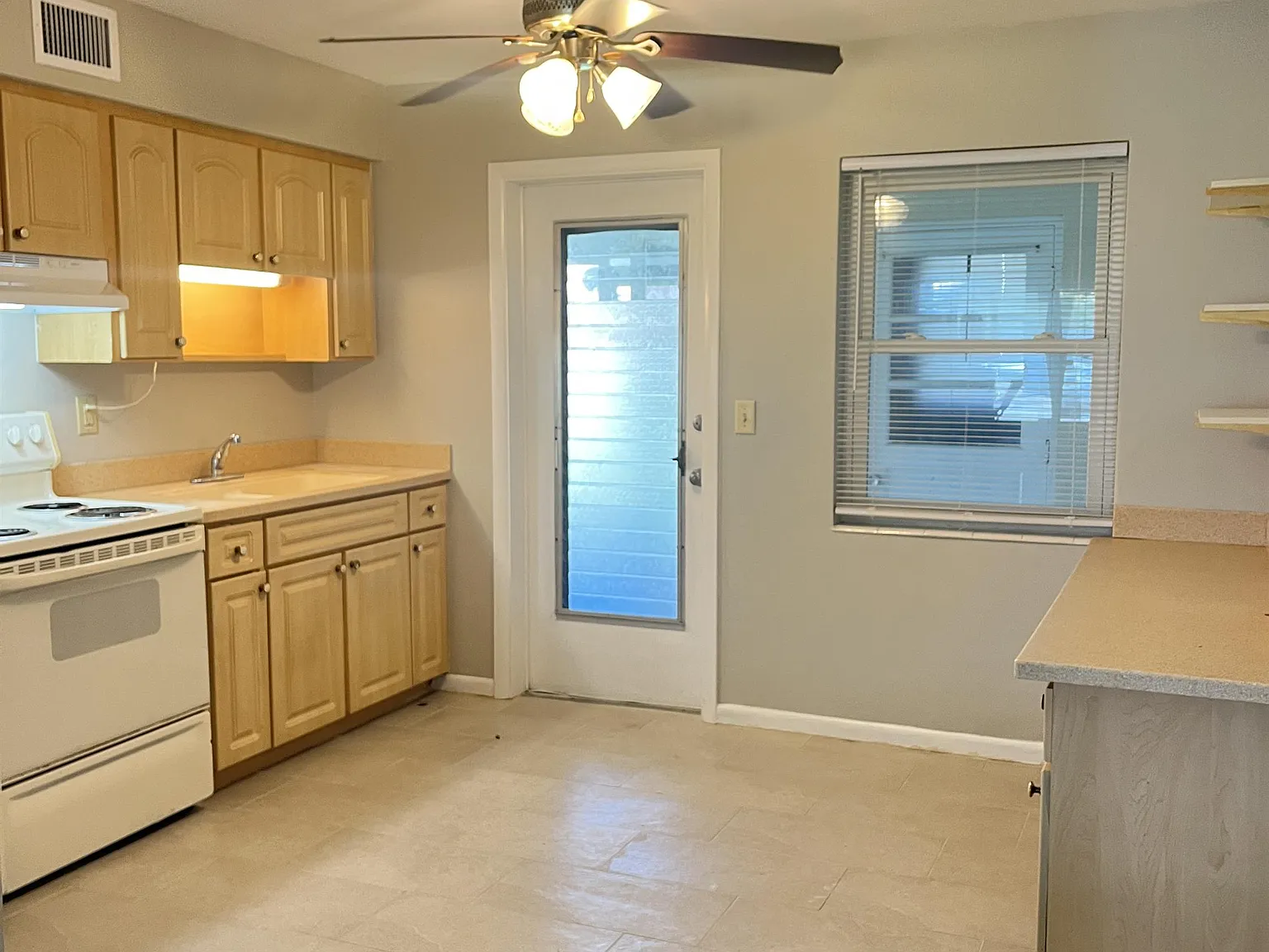 4620 SE 4th Pl (Allen St) - 1 — Photo 3