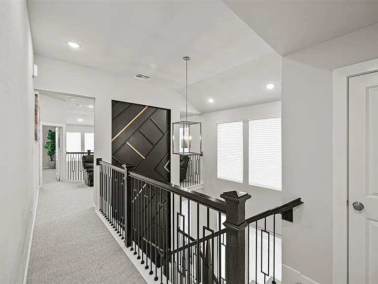 16631 Lake Austin St — Photo 29